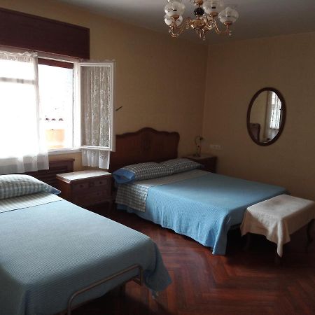 Pension Los Pinos Gijon Exterior photo