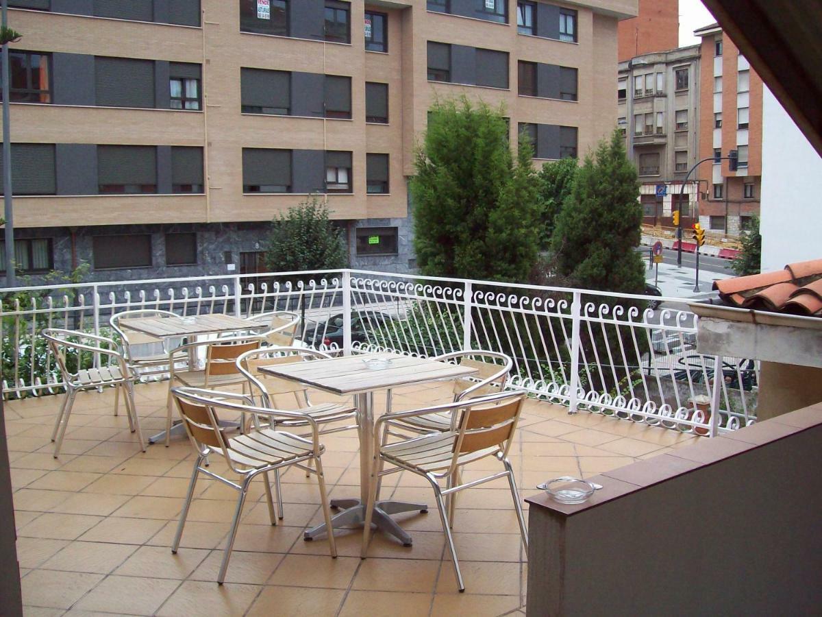 Pension Los Pinos Gijon Exterior photo