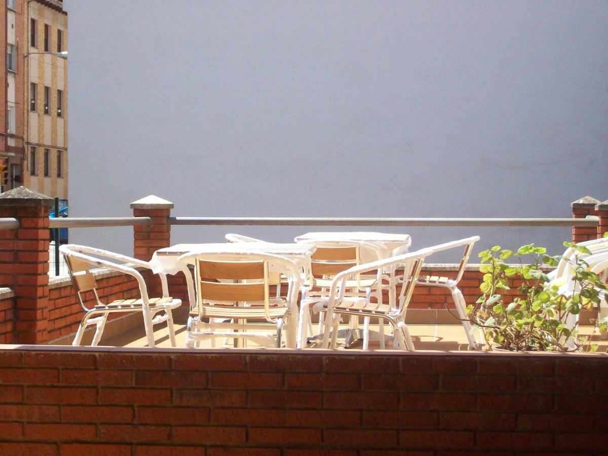Pension Los Pinos Gijon Exterior photo
