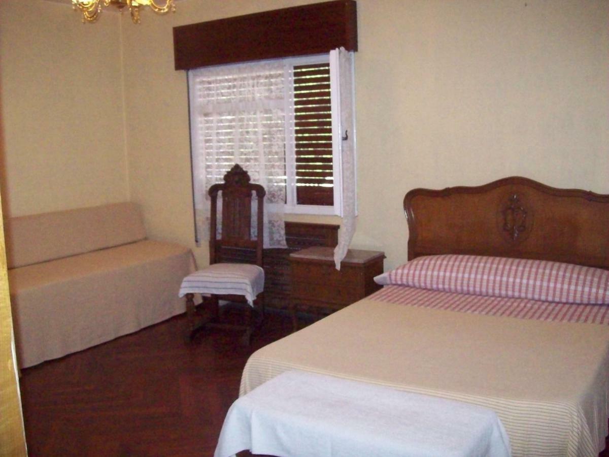 Pension Los Pinos Gijon Exterior photo